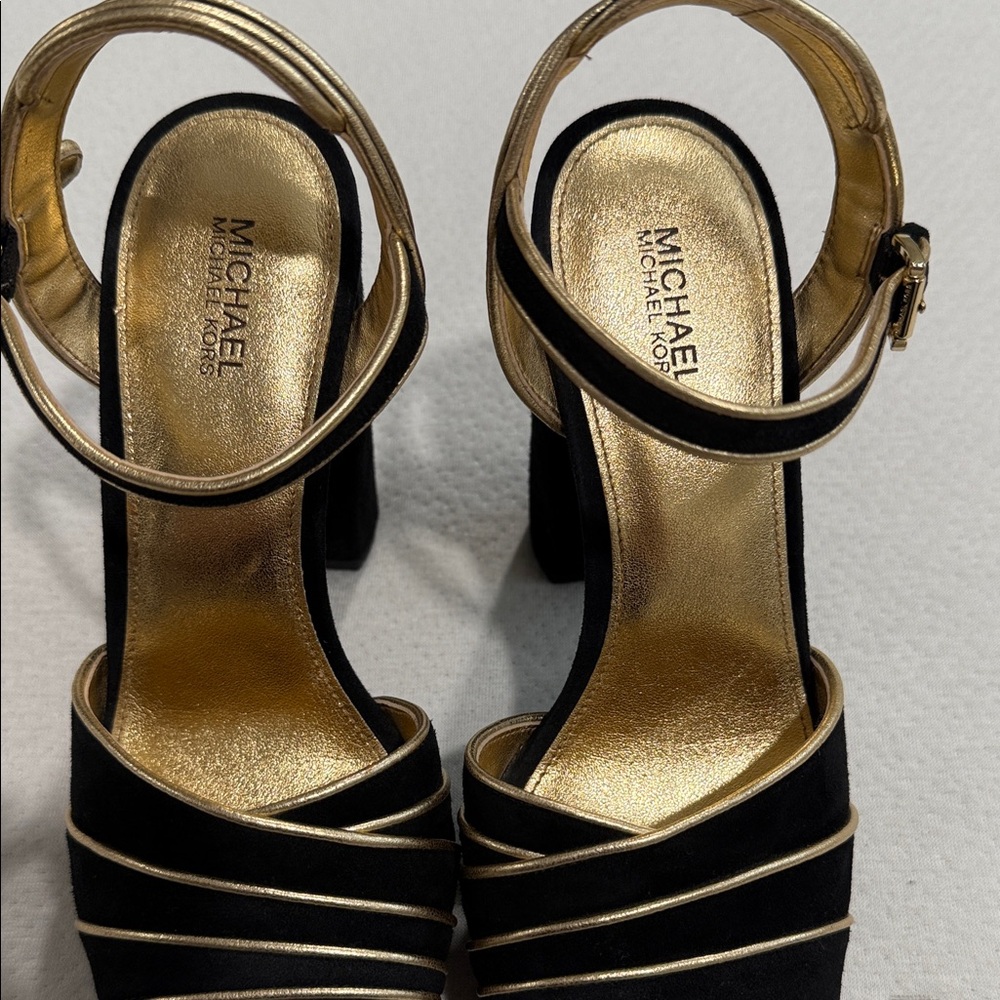 Michael Kors Elegant Black and Gold Heels